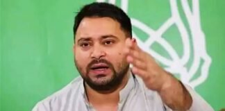 तेजस्वी यादव सड़क हादसे में बाल-बाल बचे